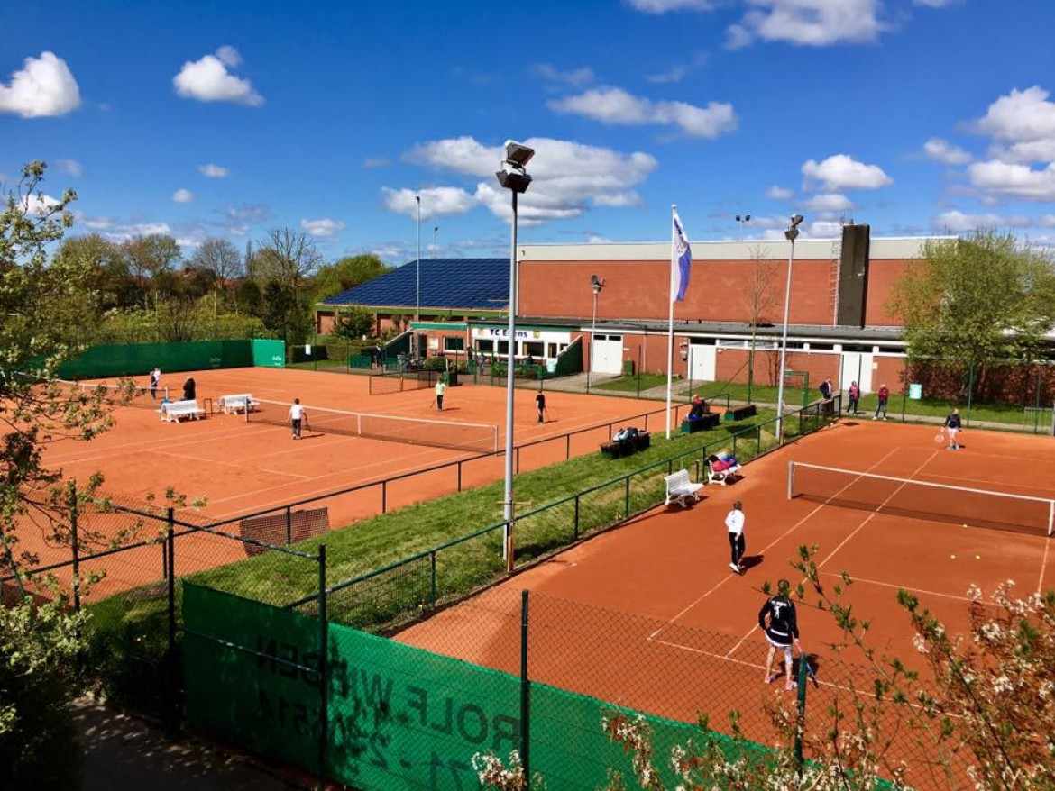 Tennis unter freiem Himmel